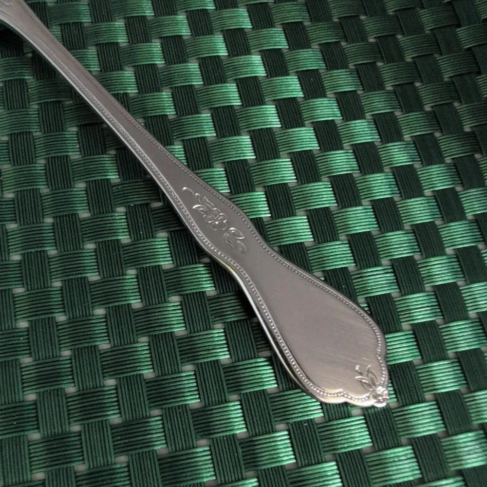1 Oneida MORNING BLOSSOM Dinner Fork Single Fork Stainless Burnished Floral USA